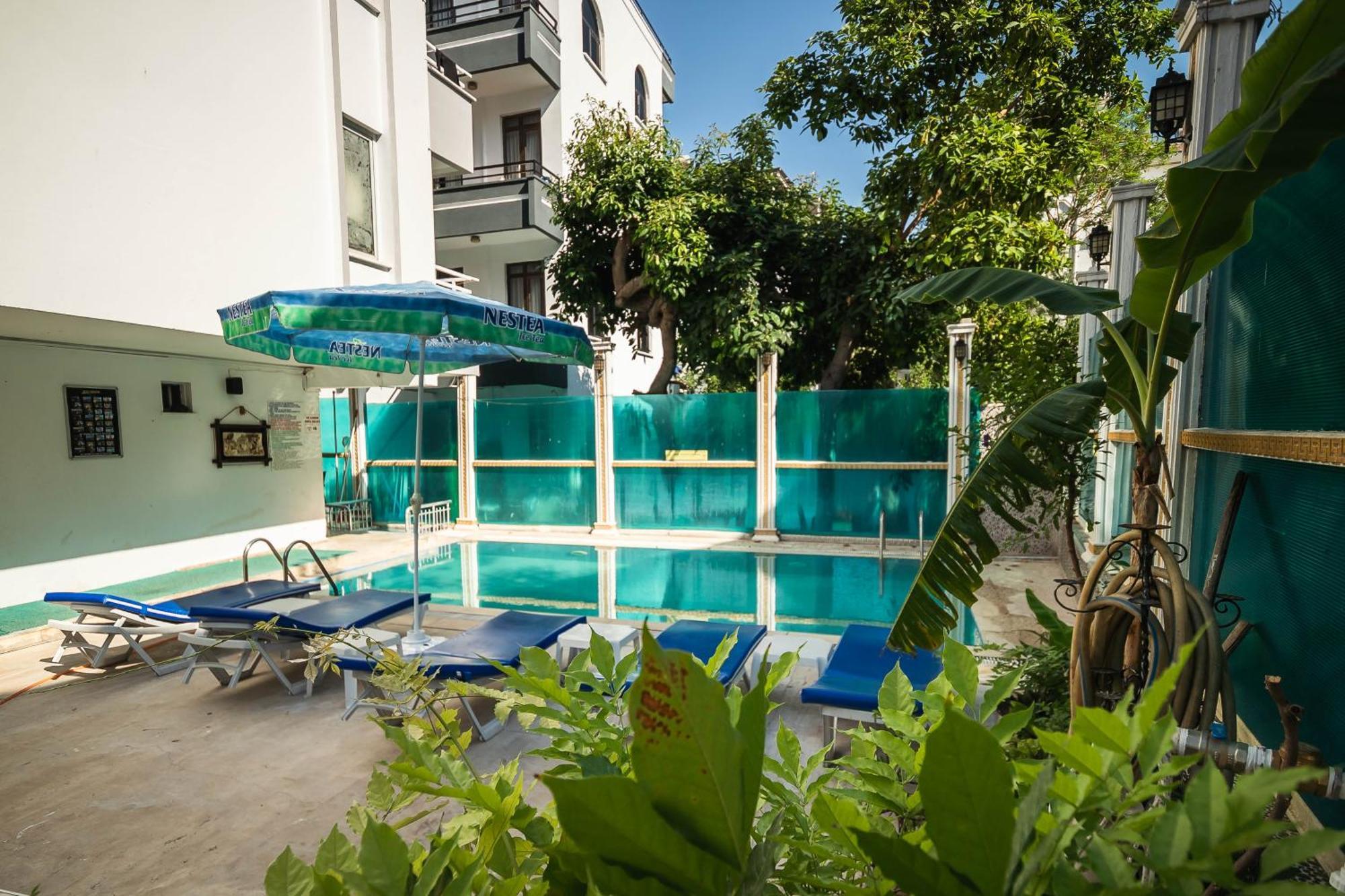 Behram Hotel Αττάλεια Εξωτερικό φωτογραφία