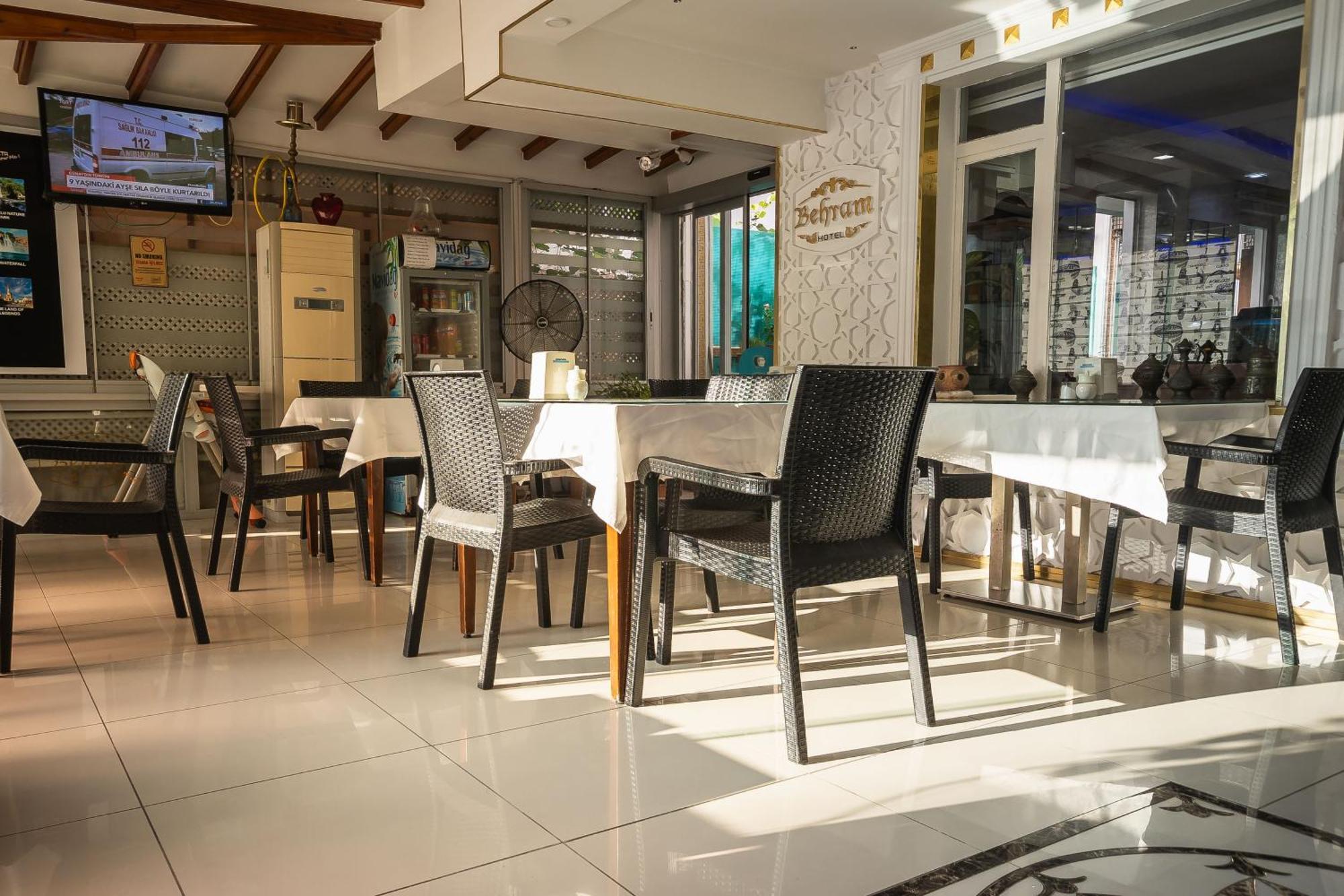 Behram Hotel Αττάλεια Εξωτερικό φωτογραφία