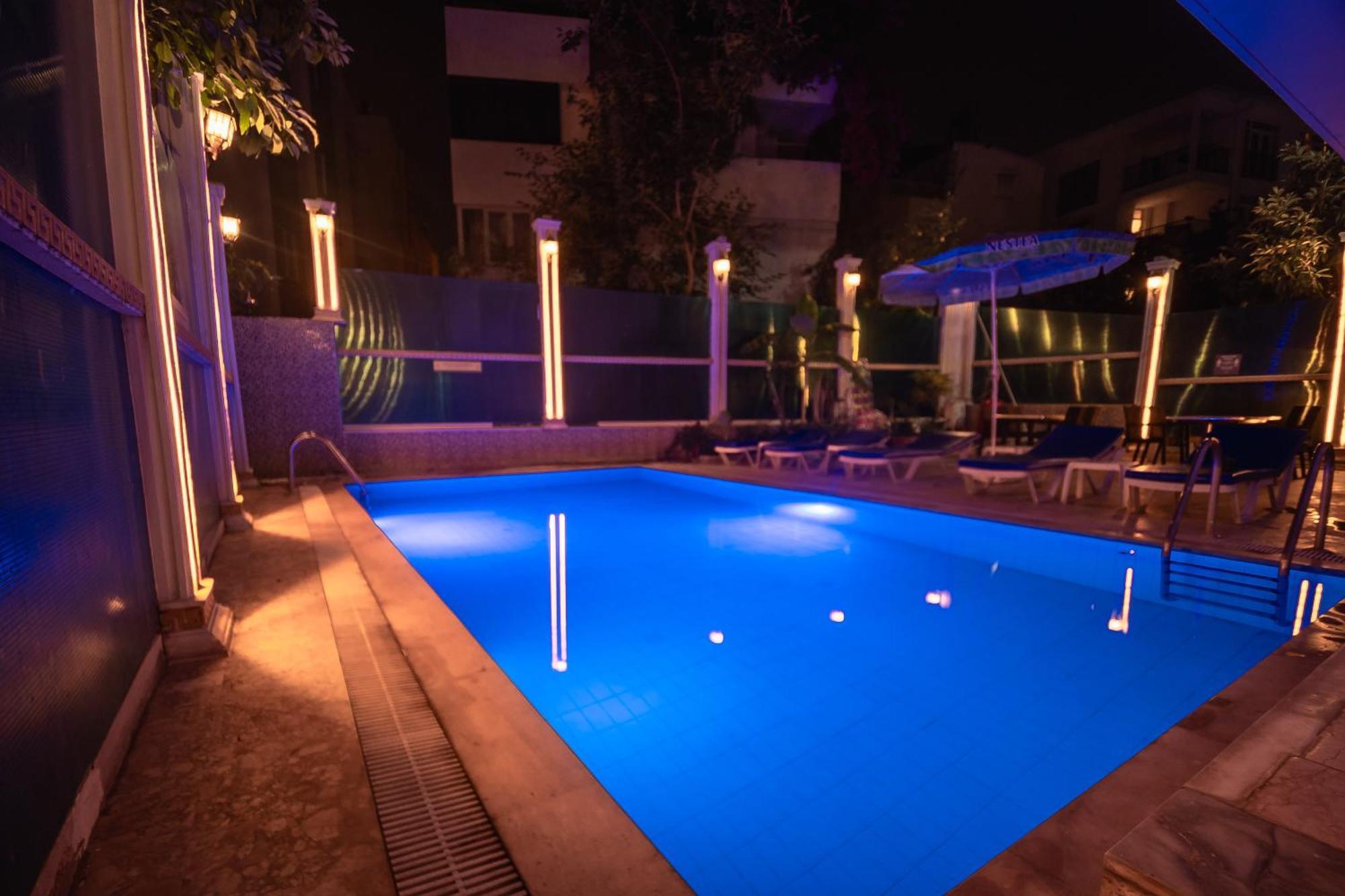 Behram Hotel Αττάλεια Εξωτερικό φωτογραφία