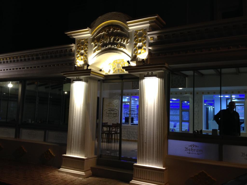 Behram Hotel Αττάλεια Εξωτερικό φωτογραφία